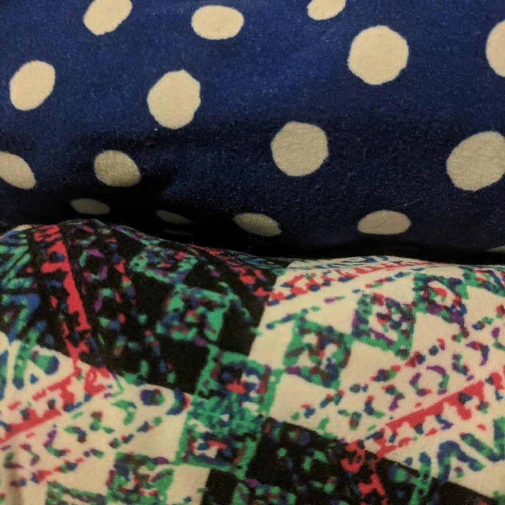 2 pairs of Lularoe leggings
